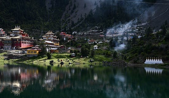 Voyage au Tibet découverte de la région Kham-Amdo Akaoka