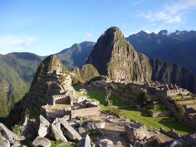 Randonnée au Pérou pour découvrir le Machu Picchu au cœur des montagnes Akaoka